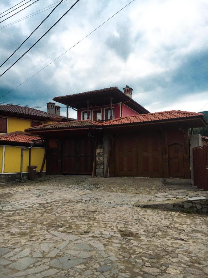 Стаи За Гости Бащино Огнище Koprivshtitsa Exterior foto